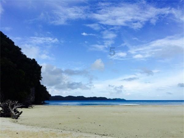 江苏南京，城门挂春联，节日气氛浓